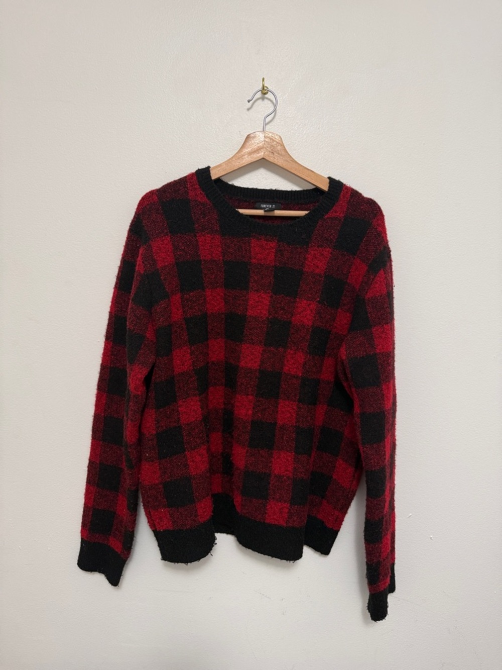 Forever 21 Men’s Red + Black Buffalo Checkered Plaid Sweater